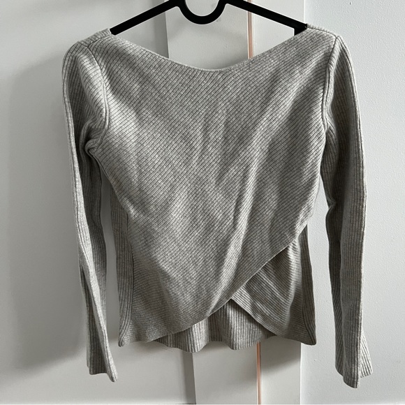 Babaton wool blend sweater in heather gray in size US XS - Picture 1 of 8